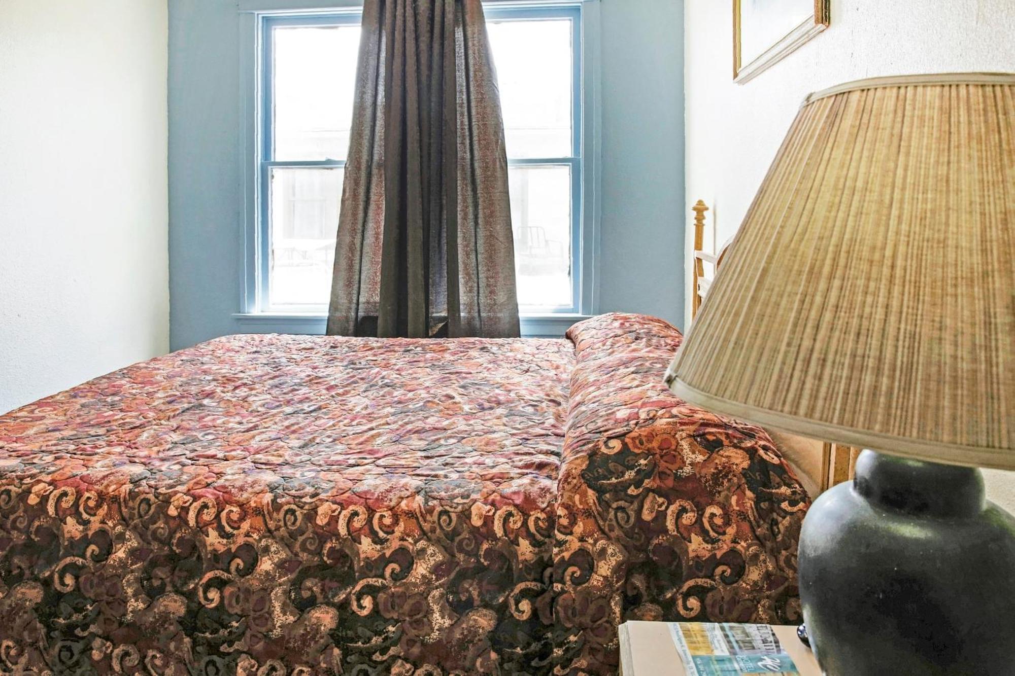 Oyo Historic Cameron Hotel Brownsville I-69E 外观 照片