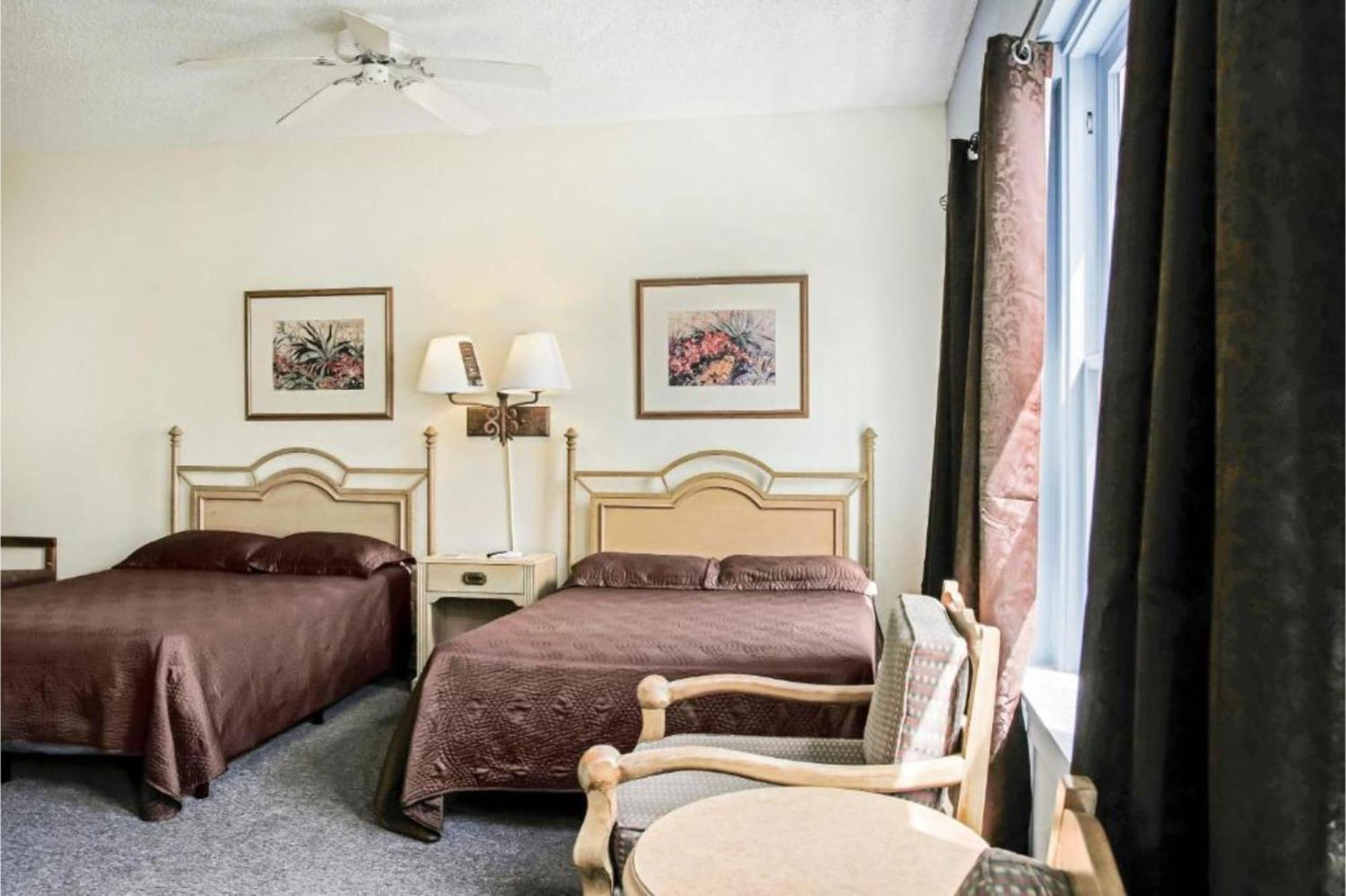 Oyo Historic Cameron Hotel Brownsville I-69E 外观 照片