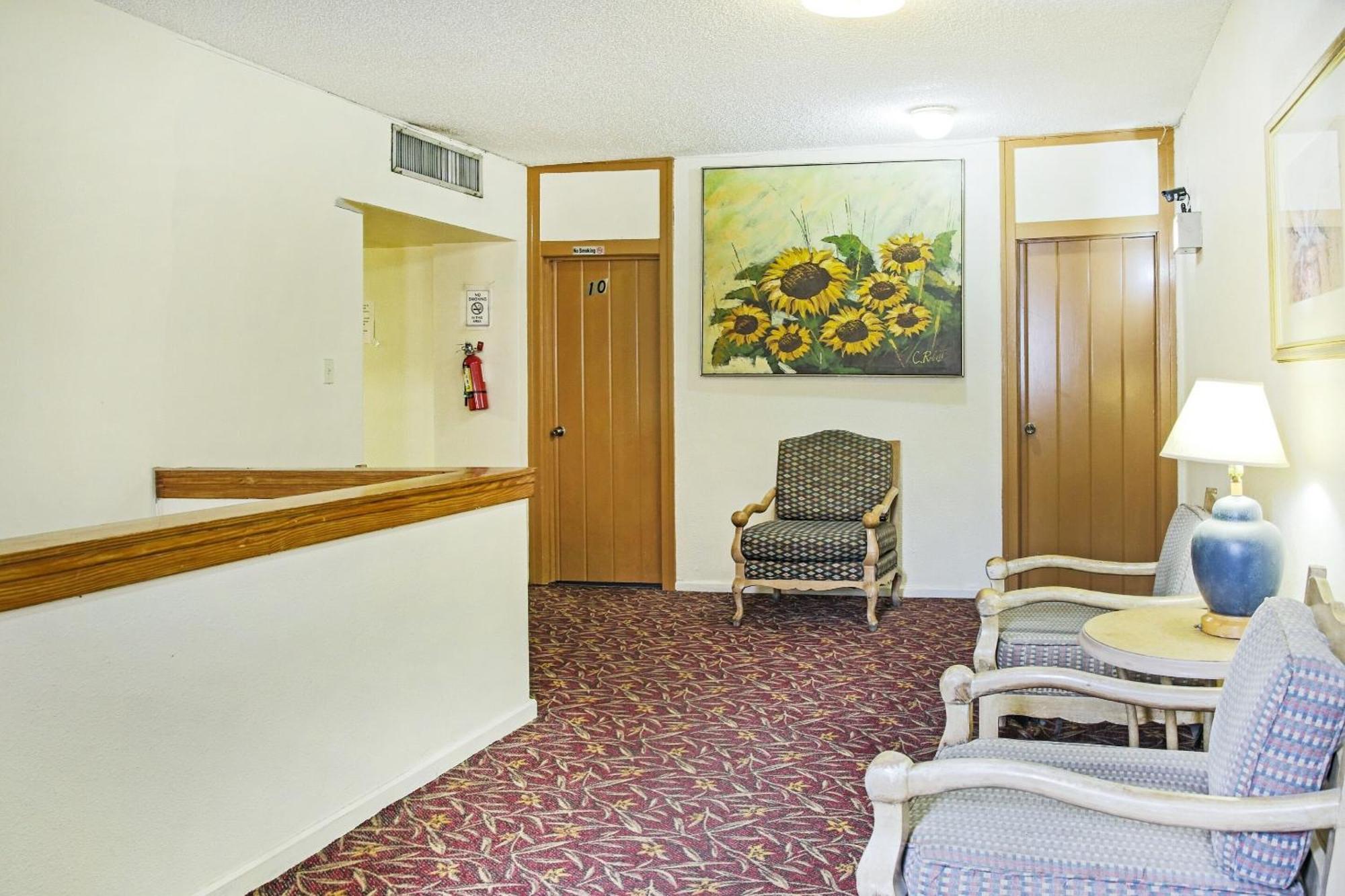 Oyo Historic Cameron Hotel Brownsville I-69E 外观 照片