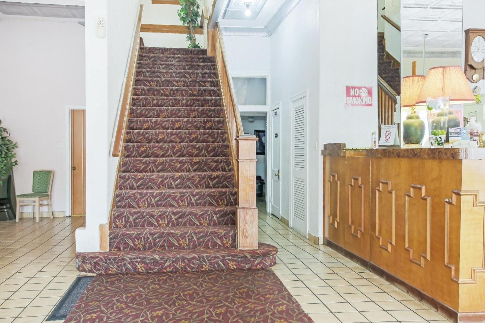Oyo Historic Cameron Hotel Brownsville I-69E 外观 照片