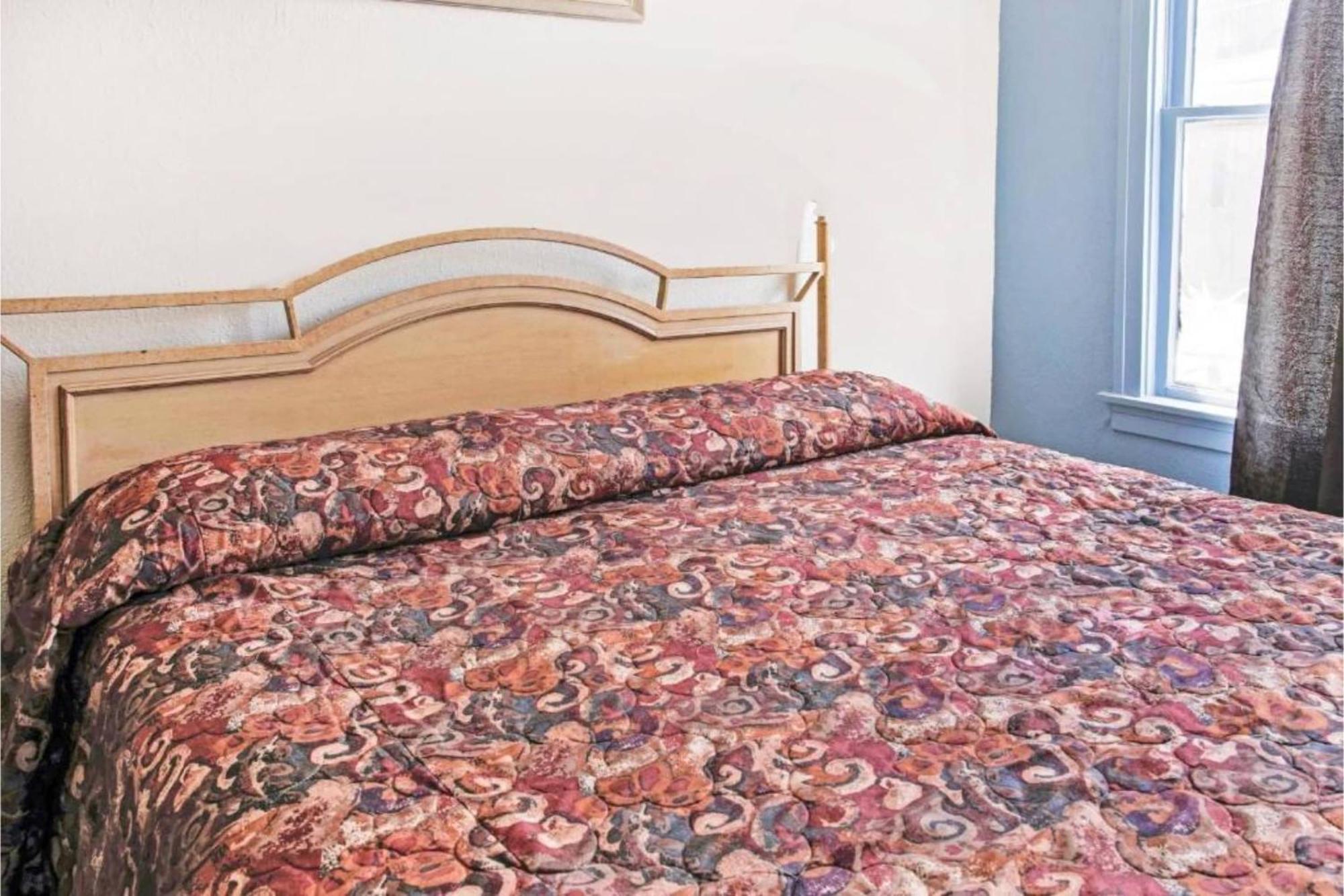 Oyo Historic Cameron Hotel Brownsville I-69E 外观 照片